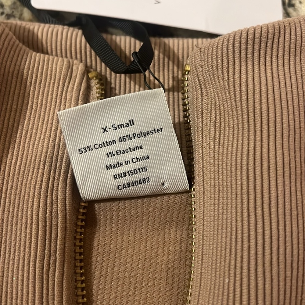 NEW VARLEY rhea half-zip sweat in stucco Sz XS - Picture 9 of 10